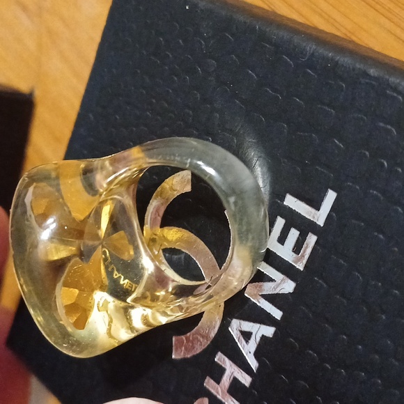 Authentic CHANEL Ring Clover Resin Crystal Clear Ring 6 EUC authent card - Picture 12 of 14
